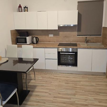 Apartmani Baotić Zupanja Bagian luar foto